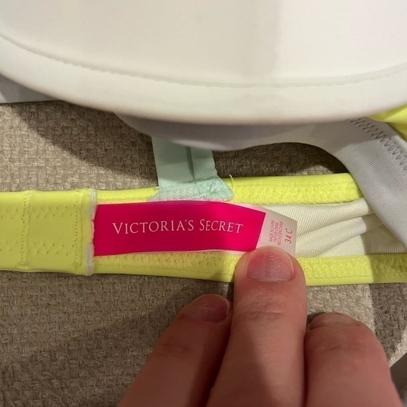 Victorias Secret Swim Top 34C Push Up - Picture 3 of 3